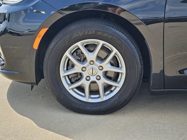 2024 Chrysler Pacifica Touring