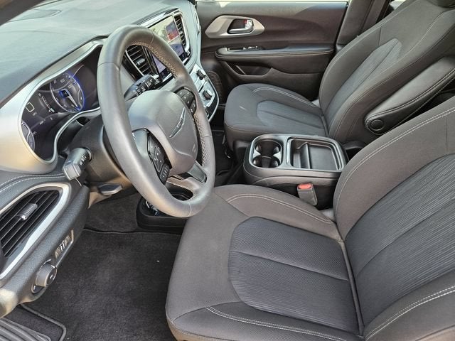 2024 Chrysler Pacifica Touring