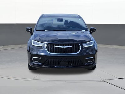 2024 Chrysler Pacifica Touring