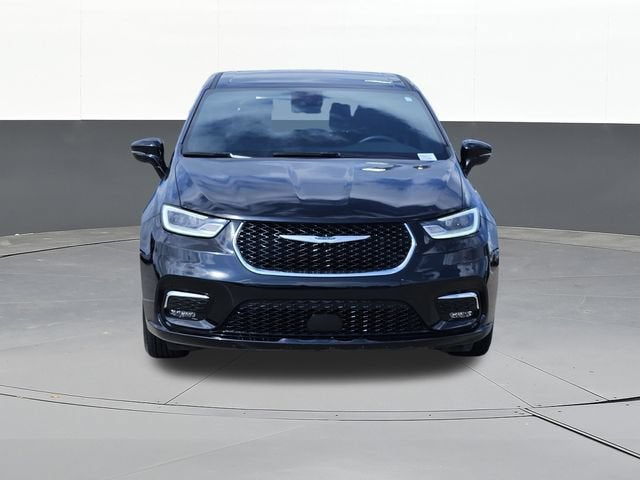 2024 Chrysler Pacifica Touring