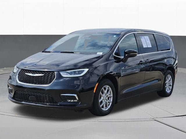 2024 Chrysler Pacifica Touring