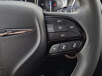 2024 Chrysler Pacifica Touring
