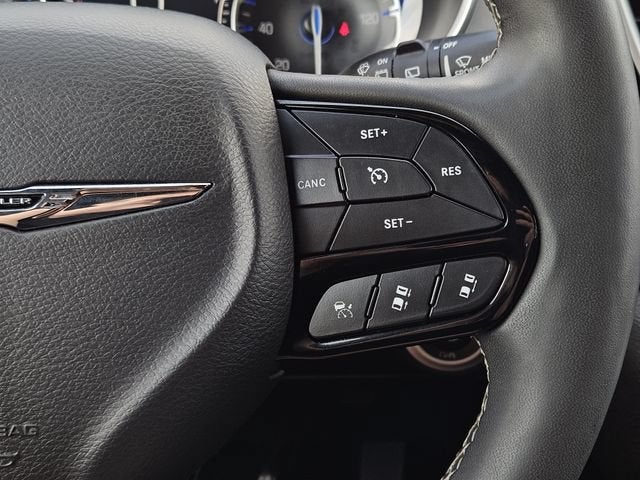 2024 Chrysler Pacifica Touring