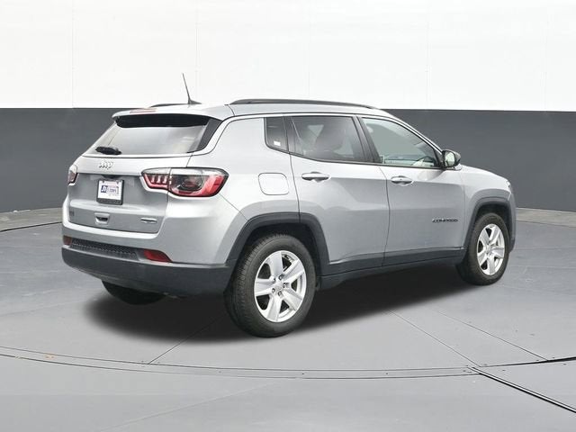 2022 Jeep Compass Latitude FWD