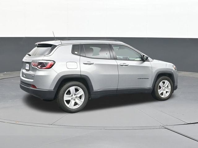 2022 Jeep Compass Latitude FWD