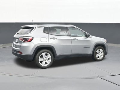 2022 Jeep Compass Latitude FWD