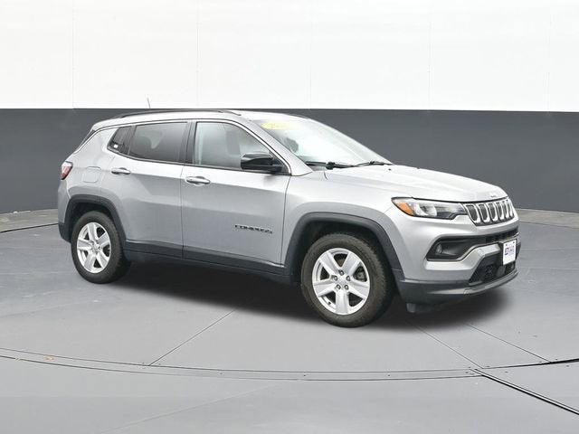 2022 Jeep Compass Latitude FWD