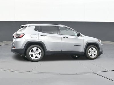 2022 Jeep Compass Latitude FWD