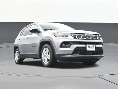 2022 Jeep Compass Latitude FWD