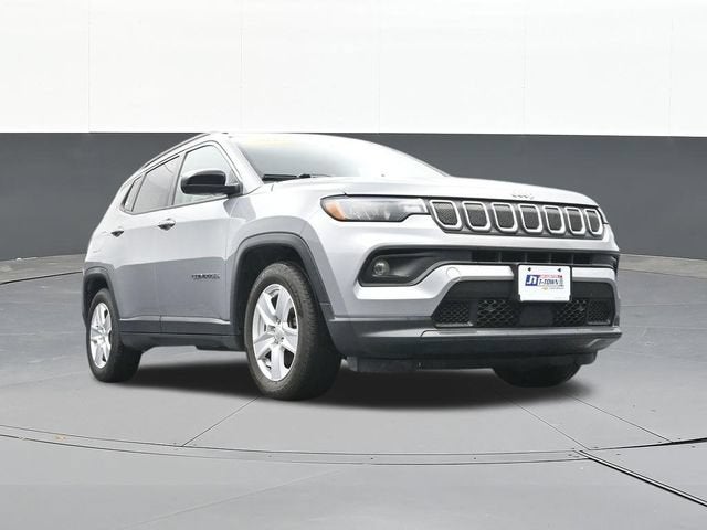 2022 Jeep Compass Latitude FWD