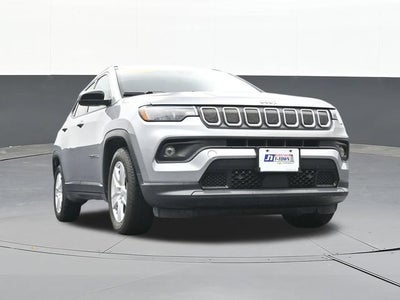 2022 Jeep Compass Latitude FWD