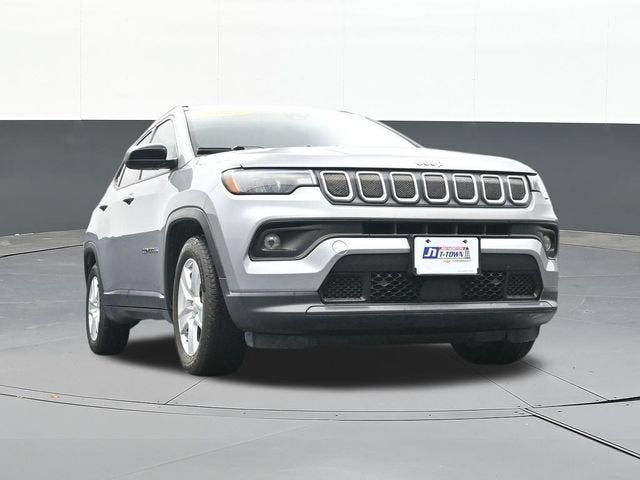2022 Jeep Compass Latitude FWD