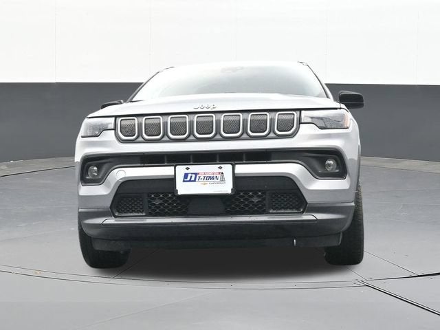 2022 Jeep Compass Latitude FWD