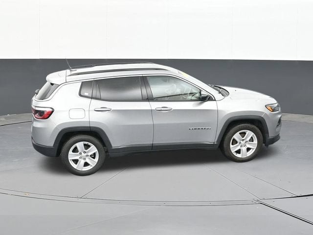 2022 Jeep Compass Latitude FWD