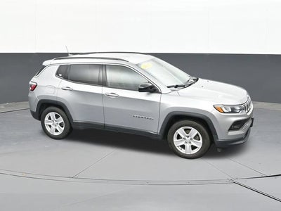 2022 Jeep Compass Latitude FWD
