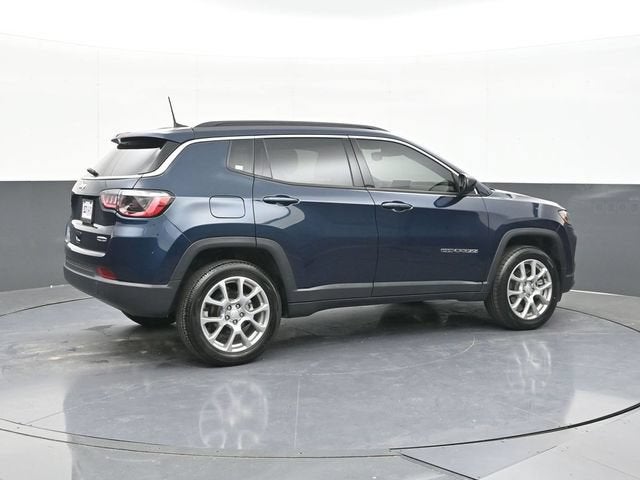 2024 Jeep Compass Latitude Lux FWD