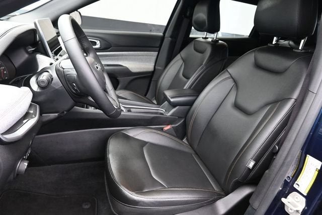 2024 Jeep Compass Latitude Lux FWD