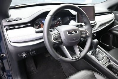 2024 Jeep Compass Latitude Lux FWD