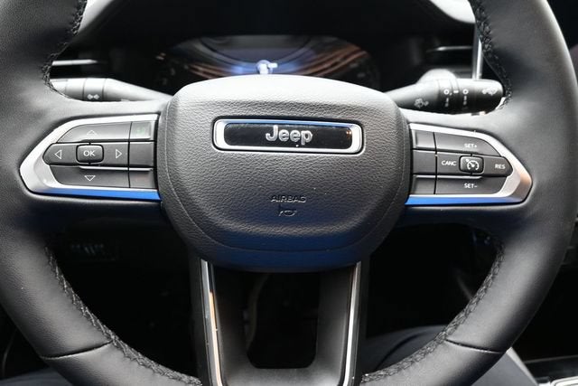 2024 Jeep Compass Latitude Lux FWD