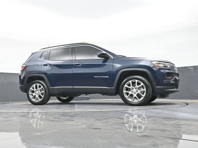 2024 Jeep Compass Latitude Lux FWD