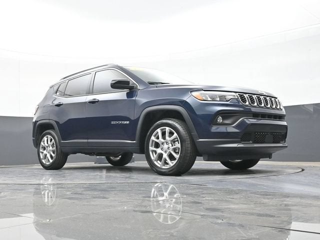 2024 Jeep Compass Latitude Lux FWD