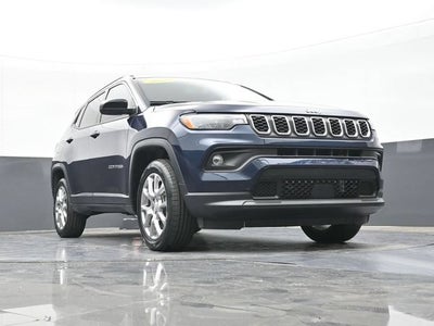 2024 Jeep Compass Latitude Lux FWD