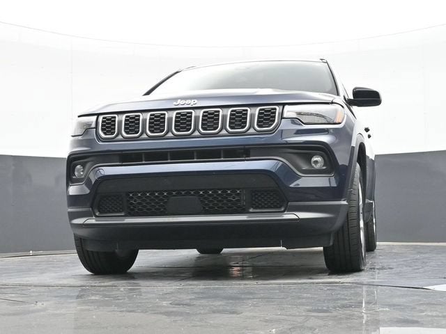 2024 Jeep Compass Latitude Lux FWD