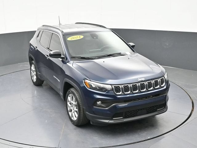 2024 Jeep Compass Latitude Lux FWD