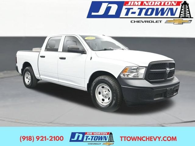 2023 RAM 1500 Classic Tradesman Crew Cab 4x2 5'7" Box
