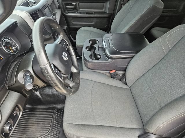 2022 RAM 2500 Tradesman Crew Cab 4x4 6'4" Box