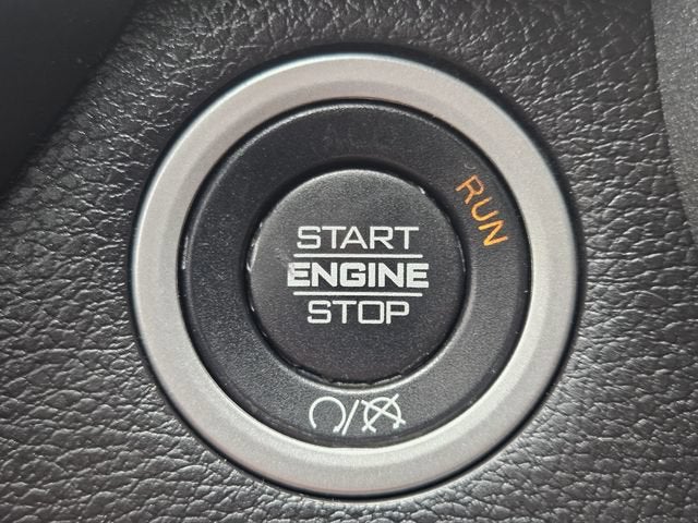 2022 RAM 2500 Tradesman Crew Cab 4x4 6'4" Box
