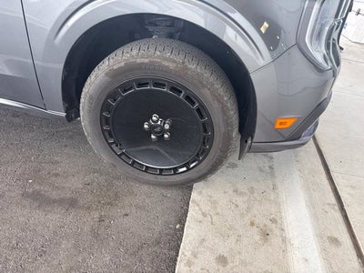 2025 Ford Maverick Lobo Standard