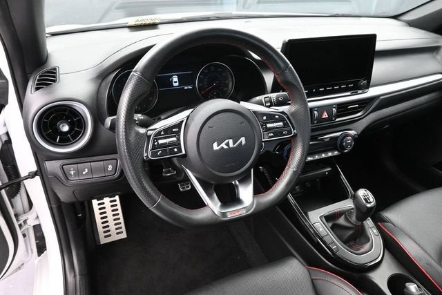 2023 Kia Forte GT Manual