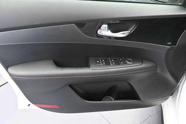 2023 Kia Forte GT Manual