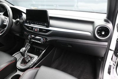 2023 Kia Forte GT Manual