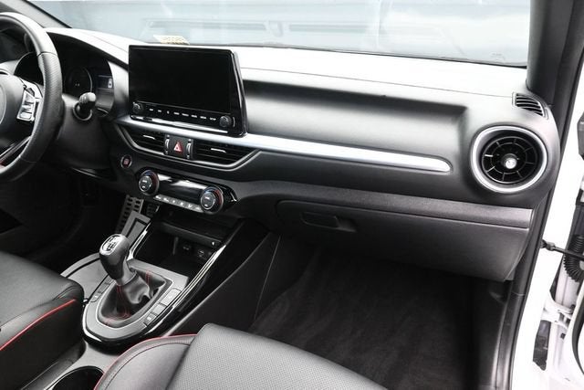 2023 Kia Forte GT Manual