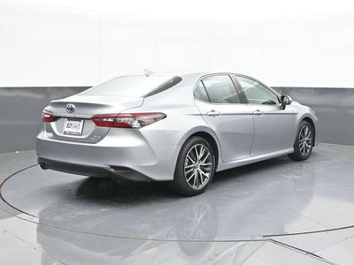 2024 Toyota Camry Hybrid XLE