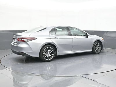 2024 Toyota Camry Hybrid XLE