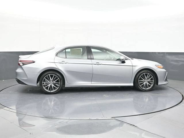 2024 Toyota Camry Hybrid XLE