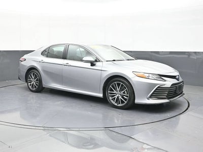 2024 Toyota Camry Hybrid XLE