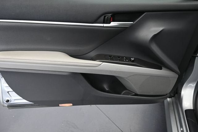 2024 Toyota Camry Hybrid XLE