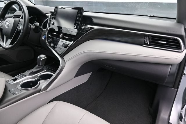 2024 Toyota Camry Hybrid XLE