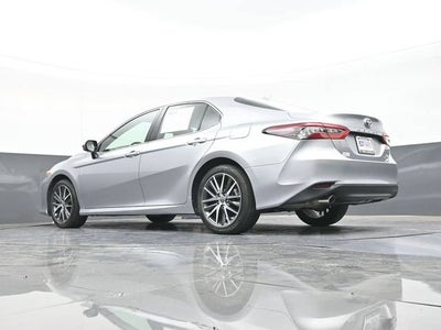 2024 Toyota Camry Hybrid XLE