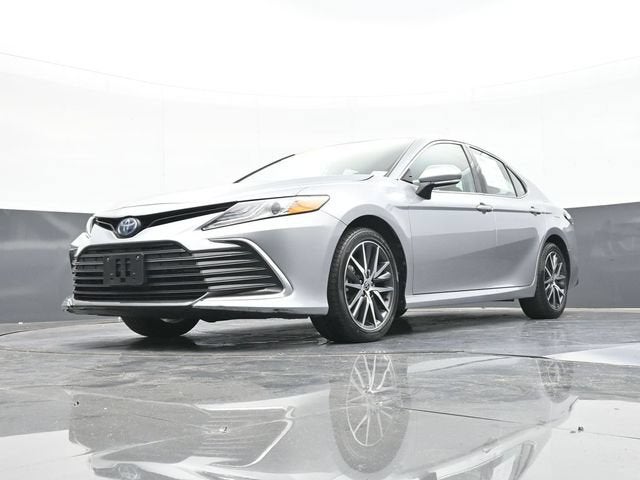 2024 Toyota Camry Hybrid XLE