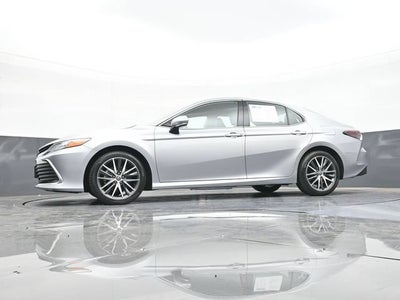 2024 Toyota Camry Hybrid XLE
