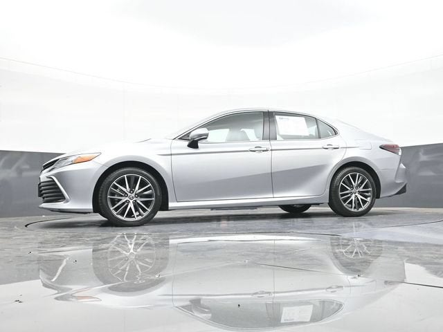 2024 Toyota Camry Hybrid XLE