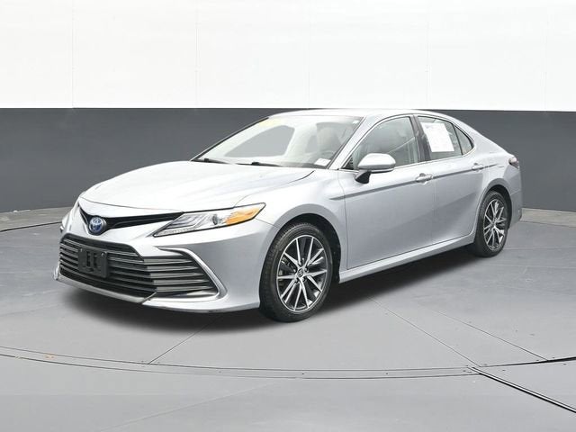 2024 Toyota Camry Hybrid XLE
