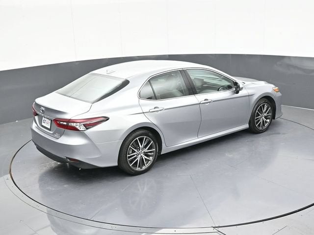 2024 Toyota Camry Hybrid XLE