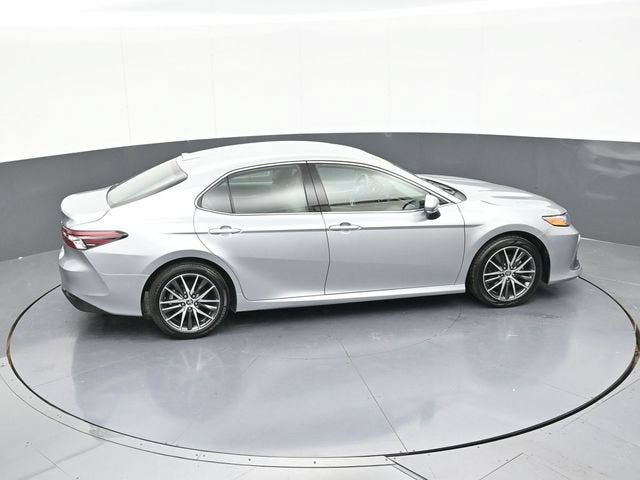 2024 Toyota Camry Hybrid XLE