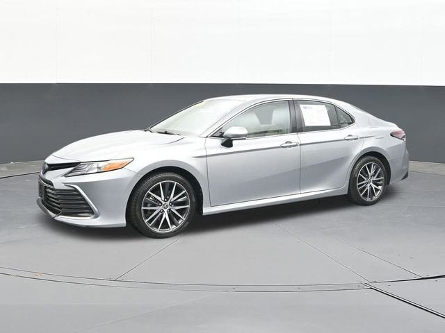 2024 Toyota Camry Hybrid XLE